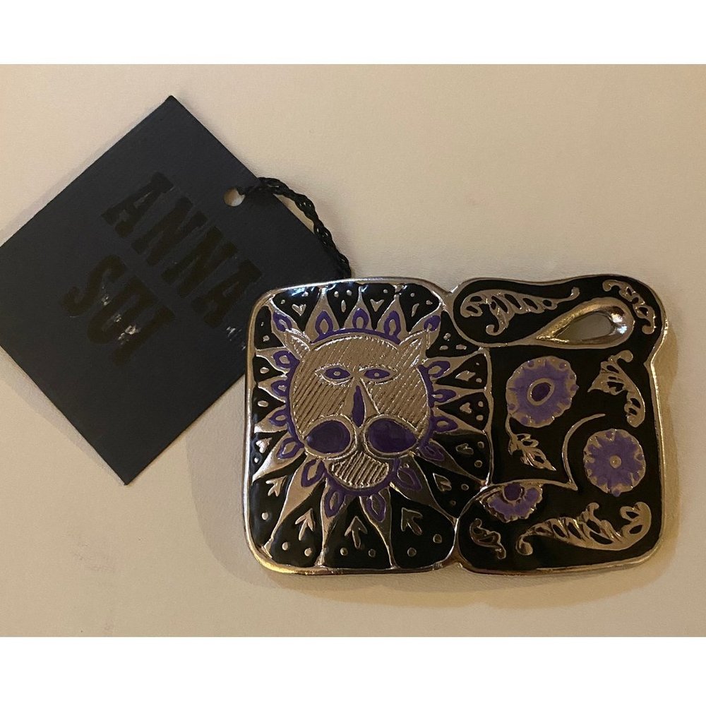 Anna Sui Pin - NWT